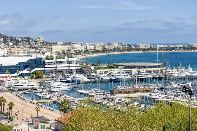 vtcdriver chauffeur prive cannes nice et alpes maritimes 06 port de cannes